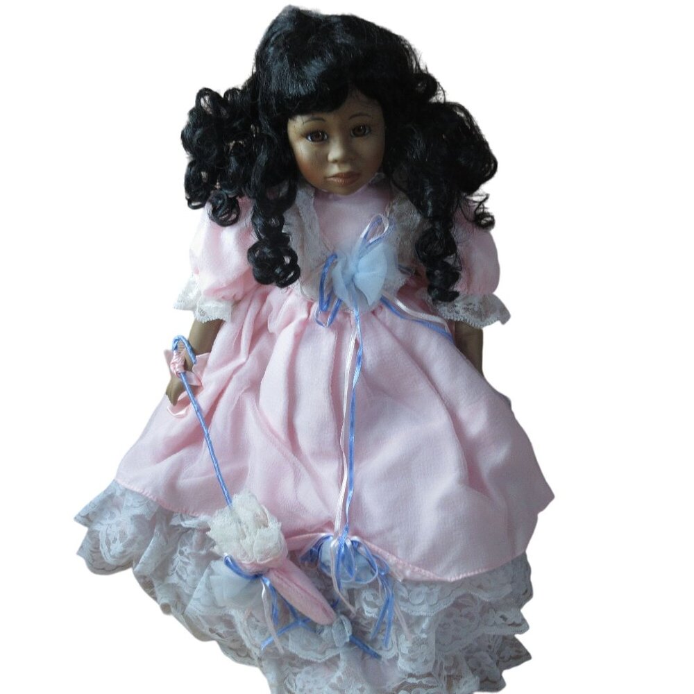 Seymour Mann Porcelain 18" Doll African American Creole VTG 1992